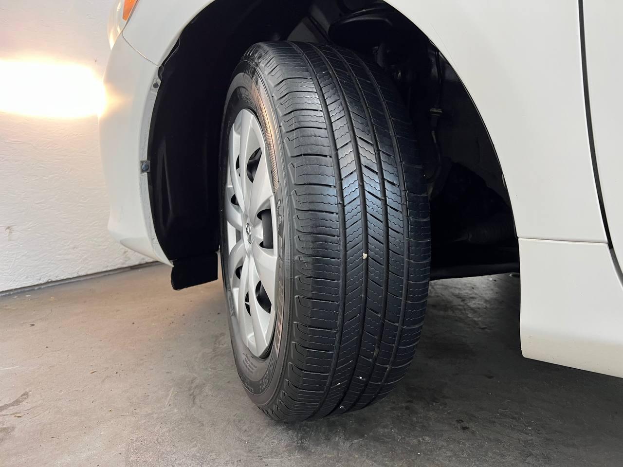 Toyota Corolla LE 2010