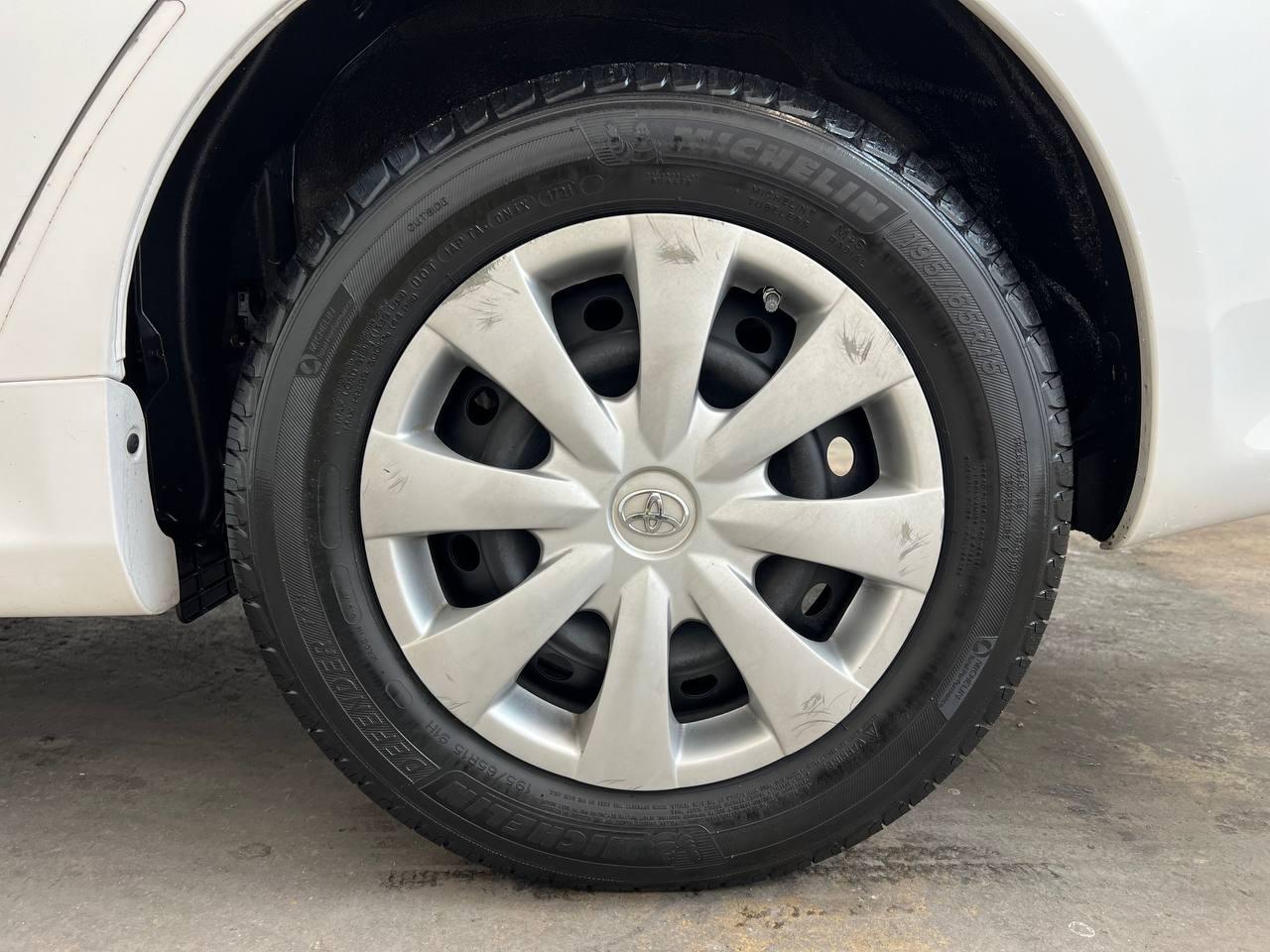 Toyota Corolla LE 2010