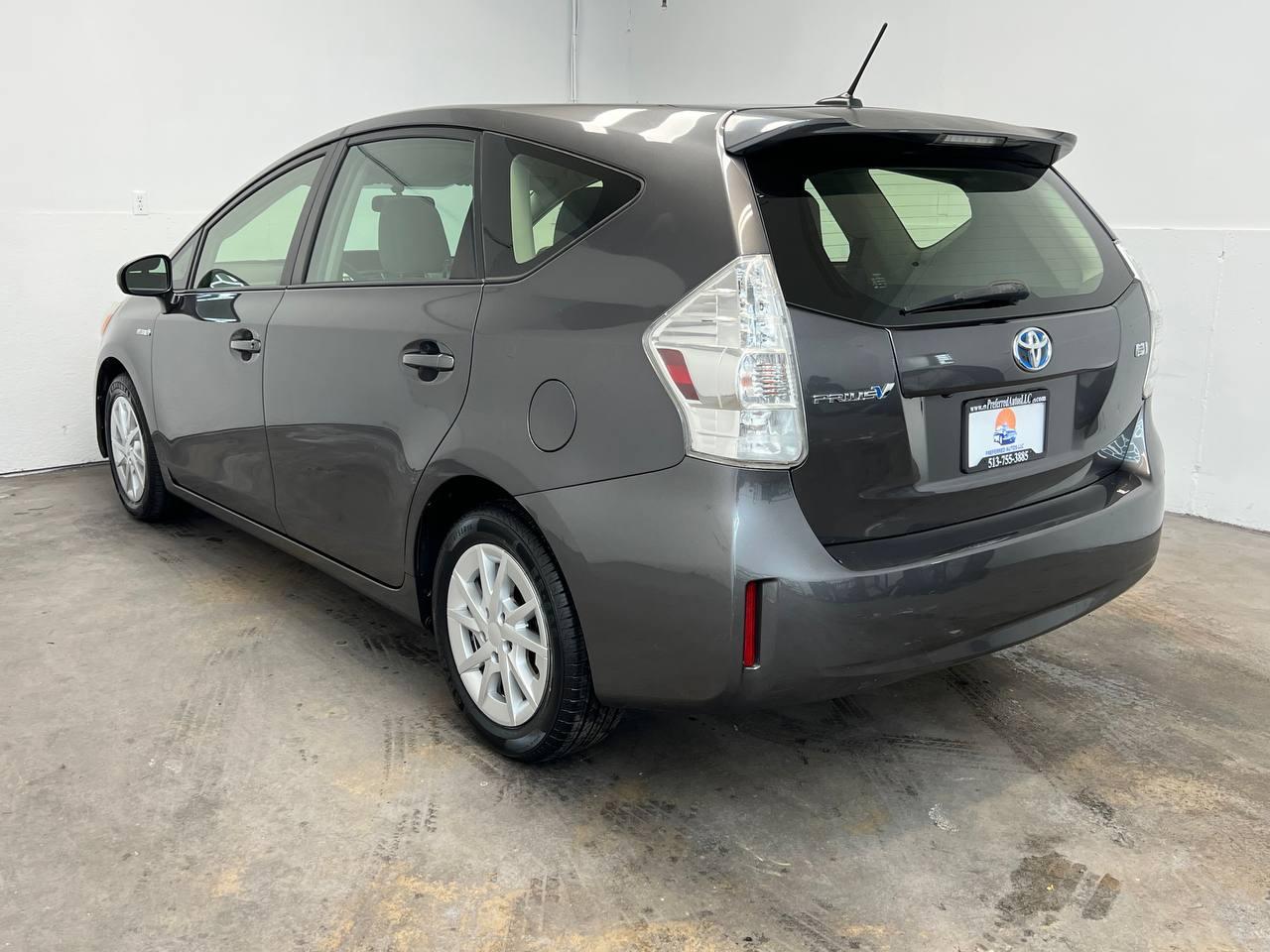 Toyota Prius V Three 2014
