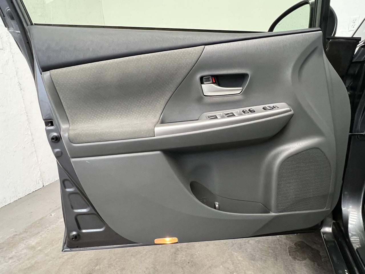 Toyota Prius V Three 2014