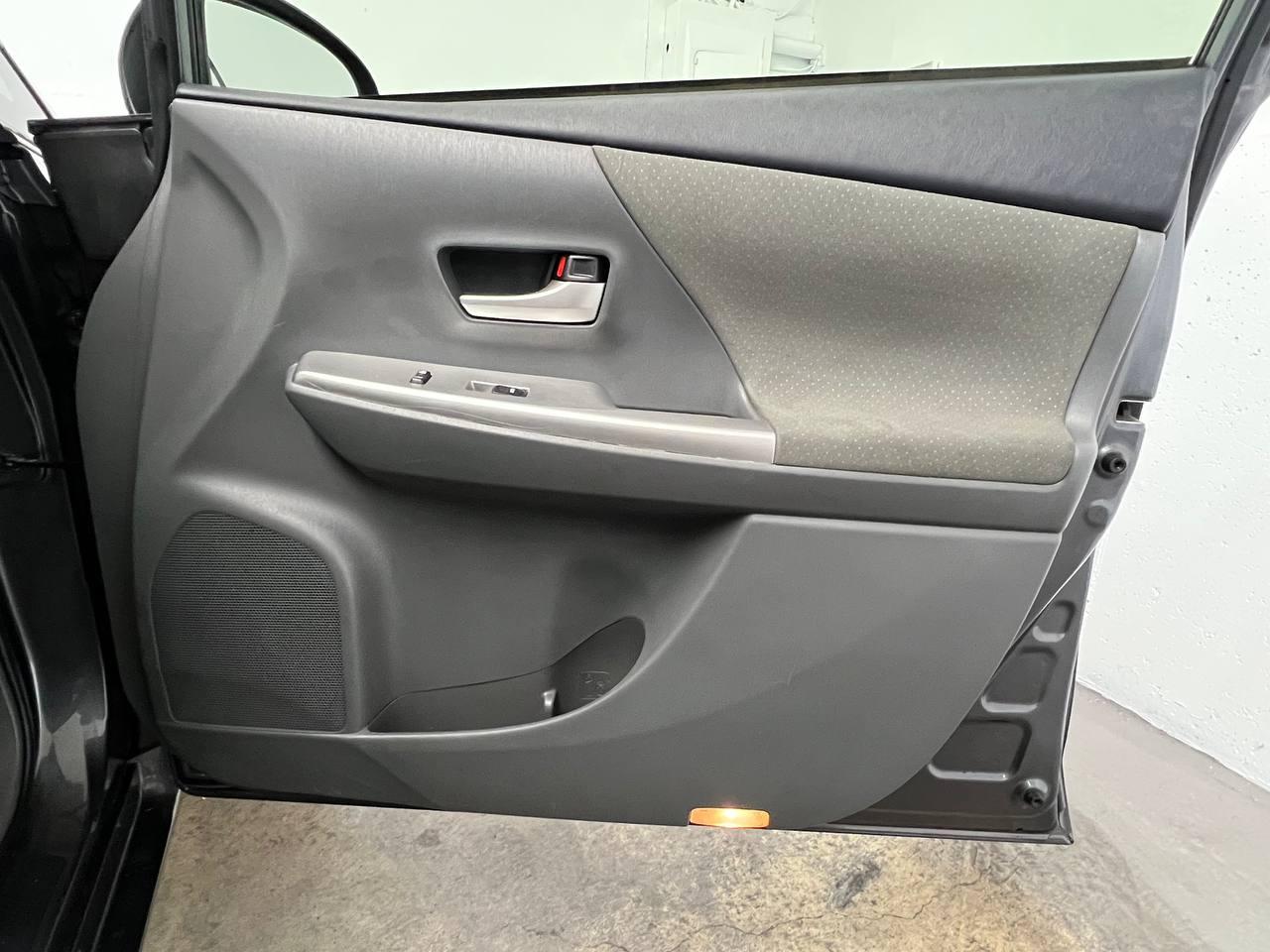 Toyota Prius V Three 2014