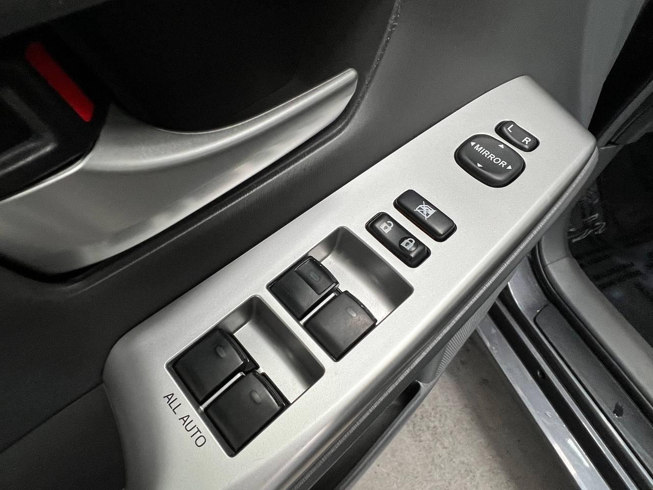 Toyota Prius V Three 2014