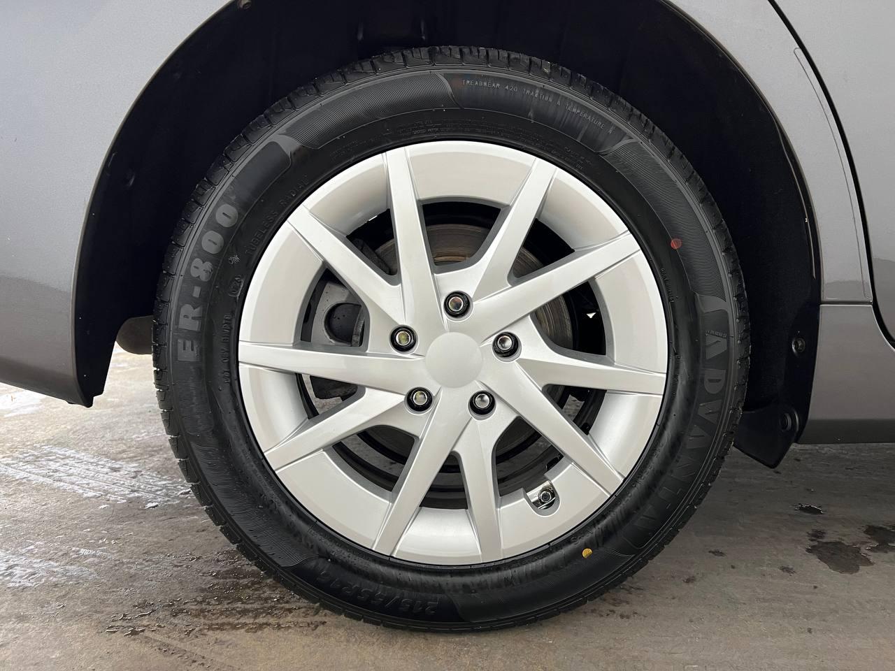 Toyota Prius V Three 2014
