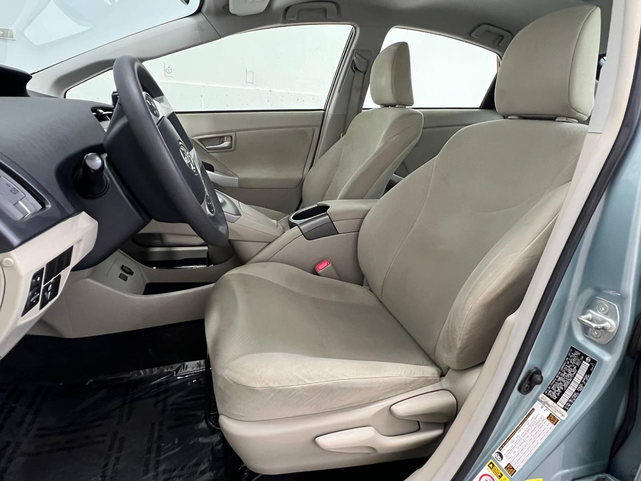 Toyota Prius Two 2012