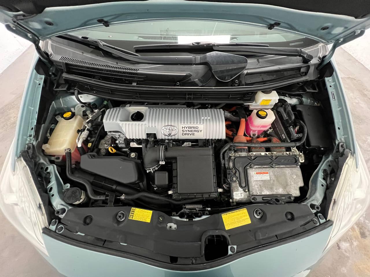 Toyota Prius Two 2012