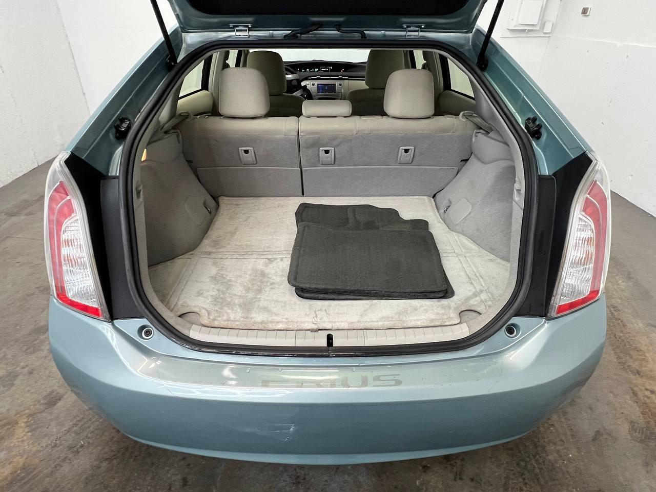 Toyota Prius Two 2012