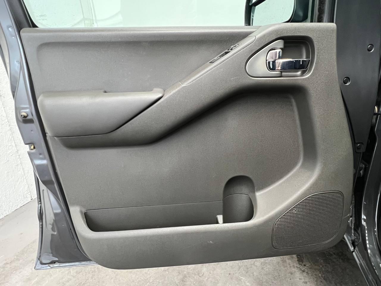 Nissan Frontier 2WD King Cab V6 Auto SV 2013