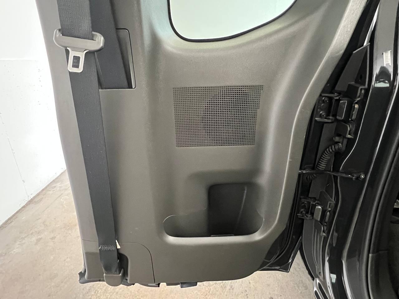 Nissan Frontier 2WD King Cab V6 Auto SV 2013