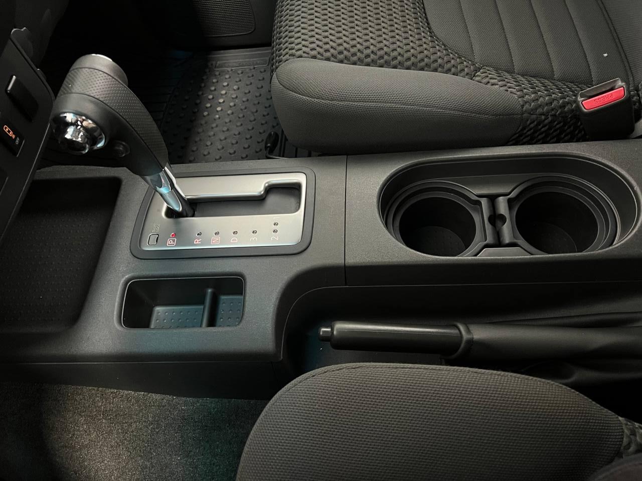 Nissan Frontier 2WD King Cab V6 Auto SV 2013