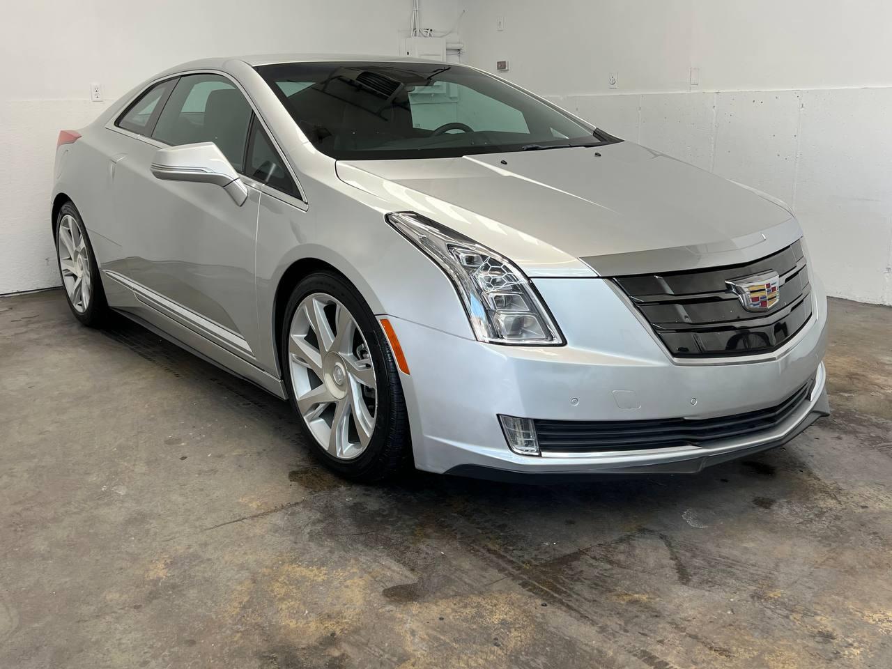 Cadillac ELR 2dr Cpe 2016