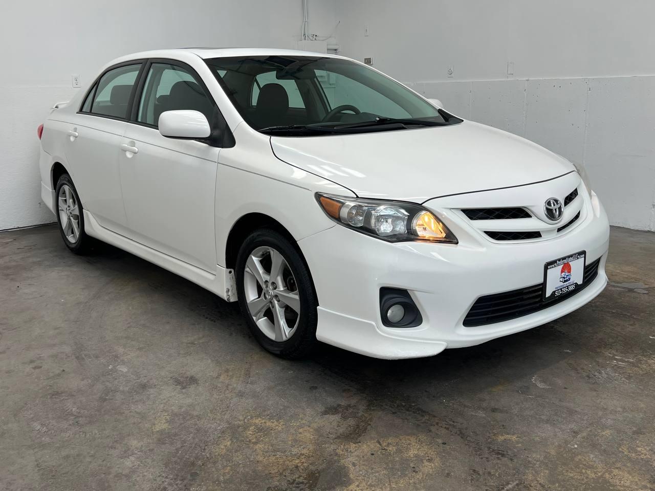 Toyota Corolla S 2011
