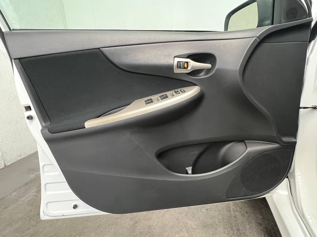 Toyota Corolla S 2011