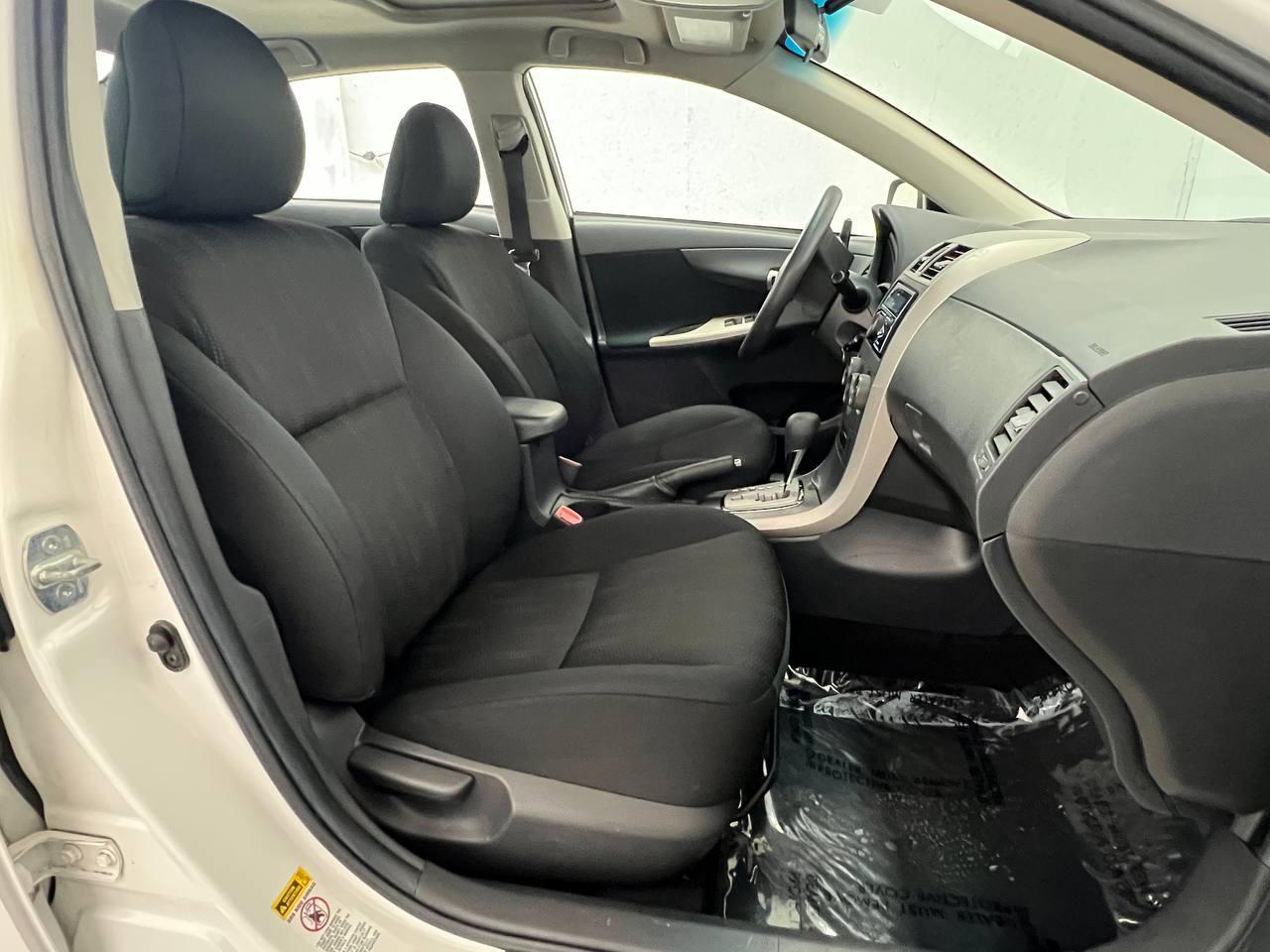 Toyota Corolla S 2011