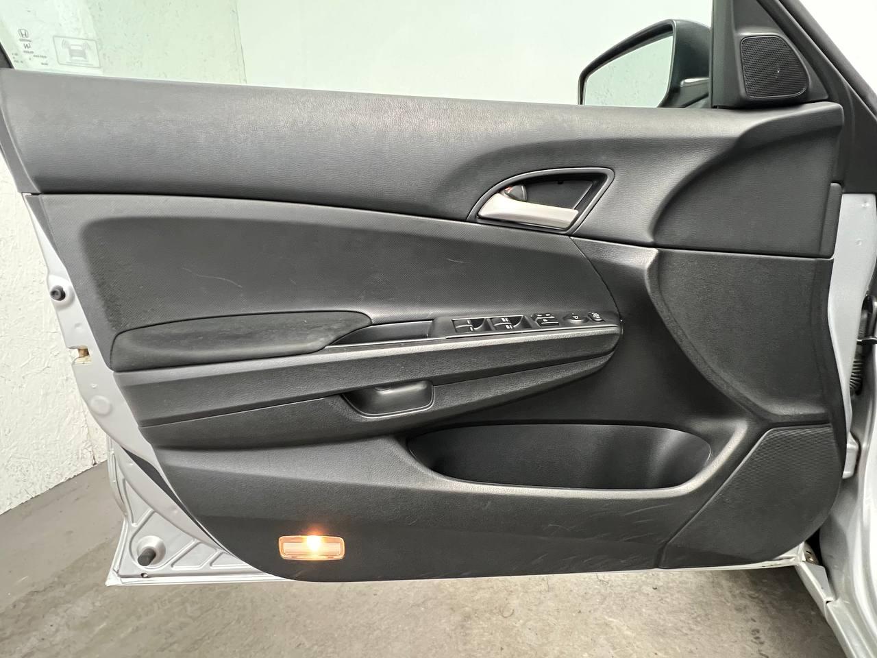 Honda Accord Sdn SE Auto 2012