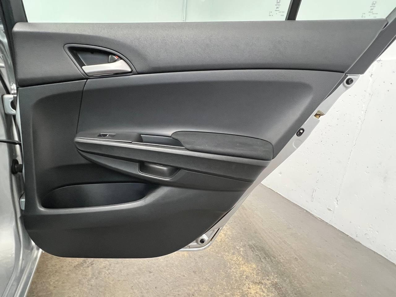 Honda Accord Sdn SE Auto 2012