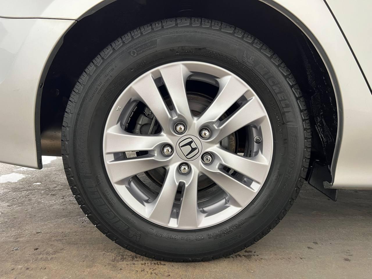 Honda Accord Sdn SE Auto 2012