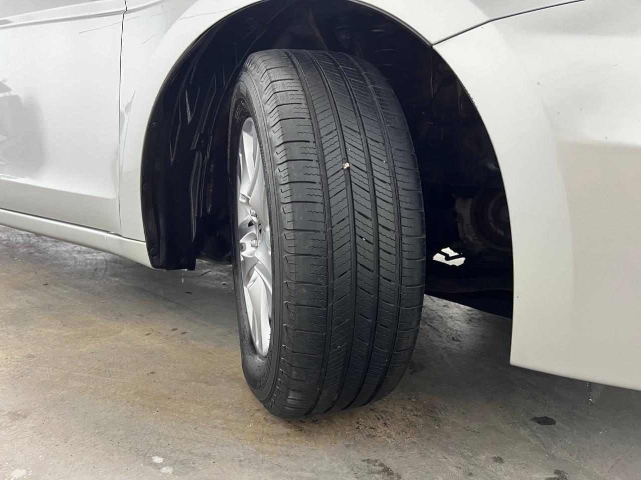 Honda Accord Sdn SE Auto 2012