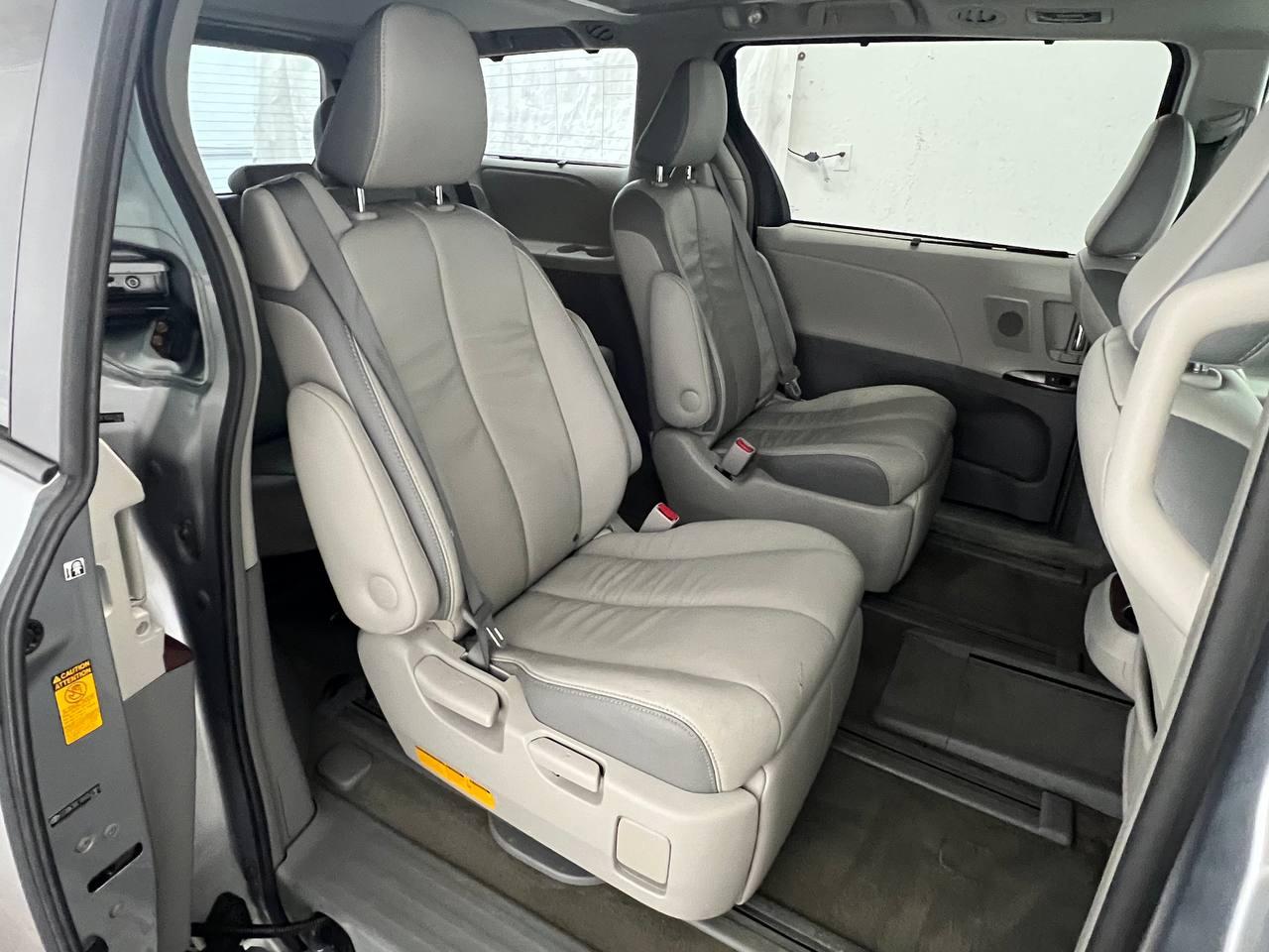 Toyota Sienna Limited 7-Passenger AWD 2013