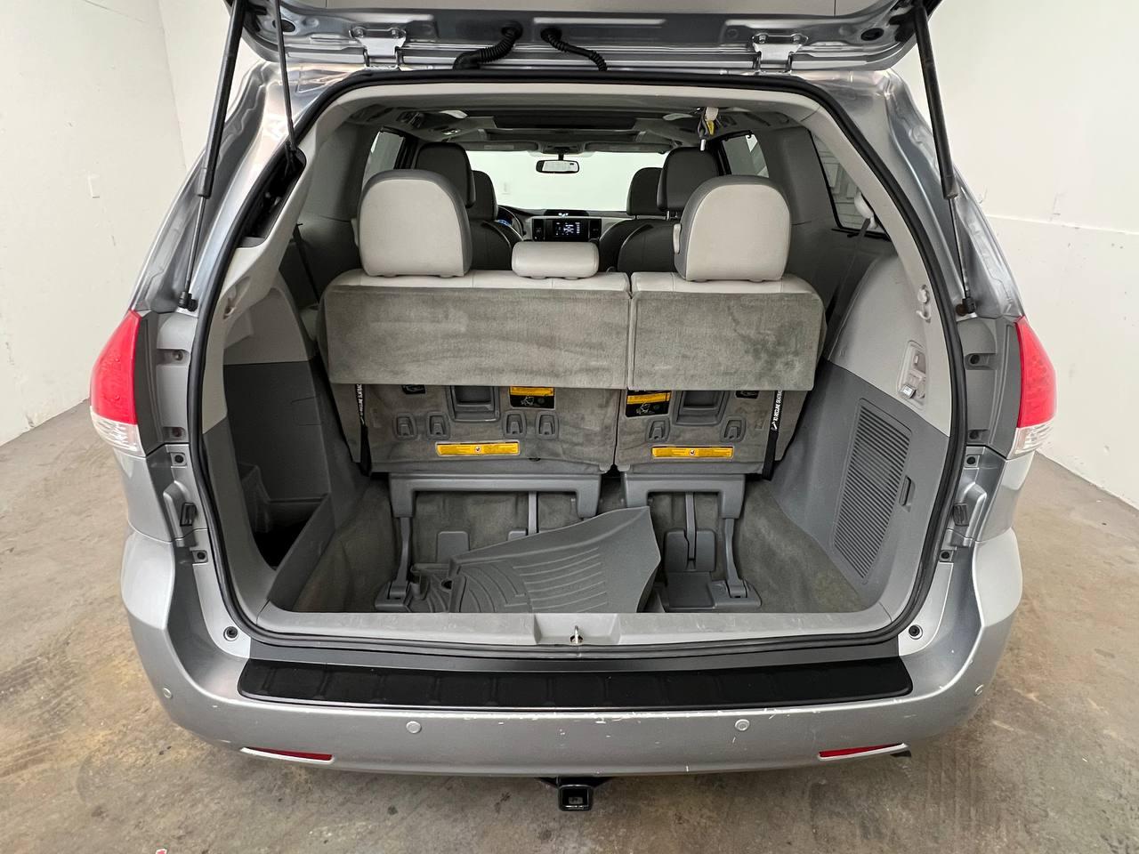 Toyota Sienna Limited 7-Passenger AWD 2013