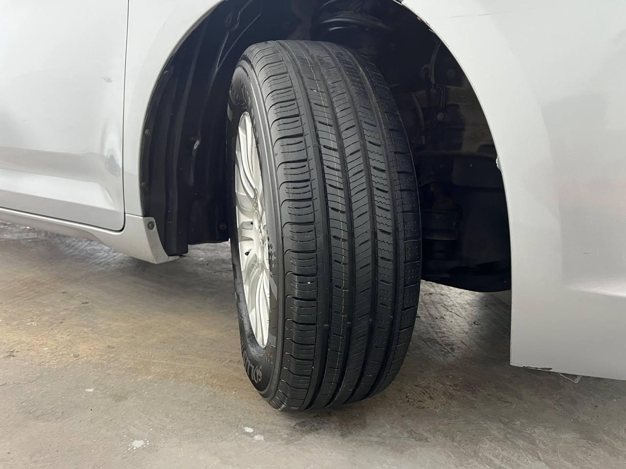 Toyota Sienna Limited 7-Passenger AWD 2013