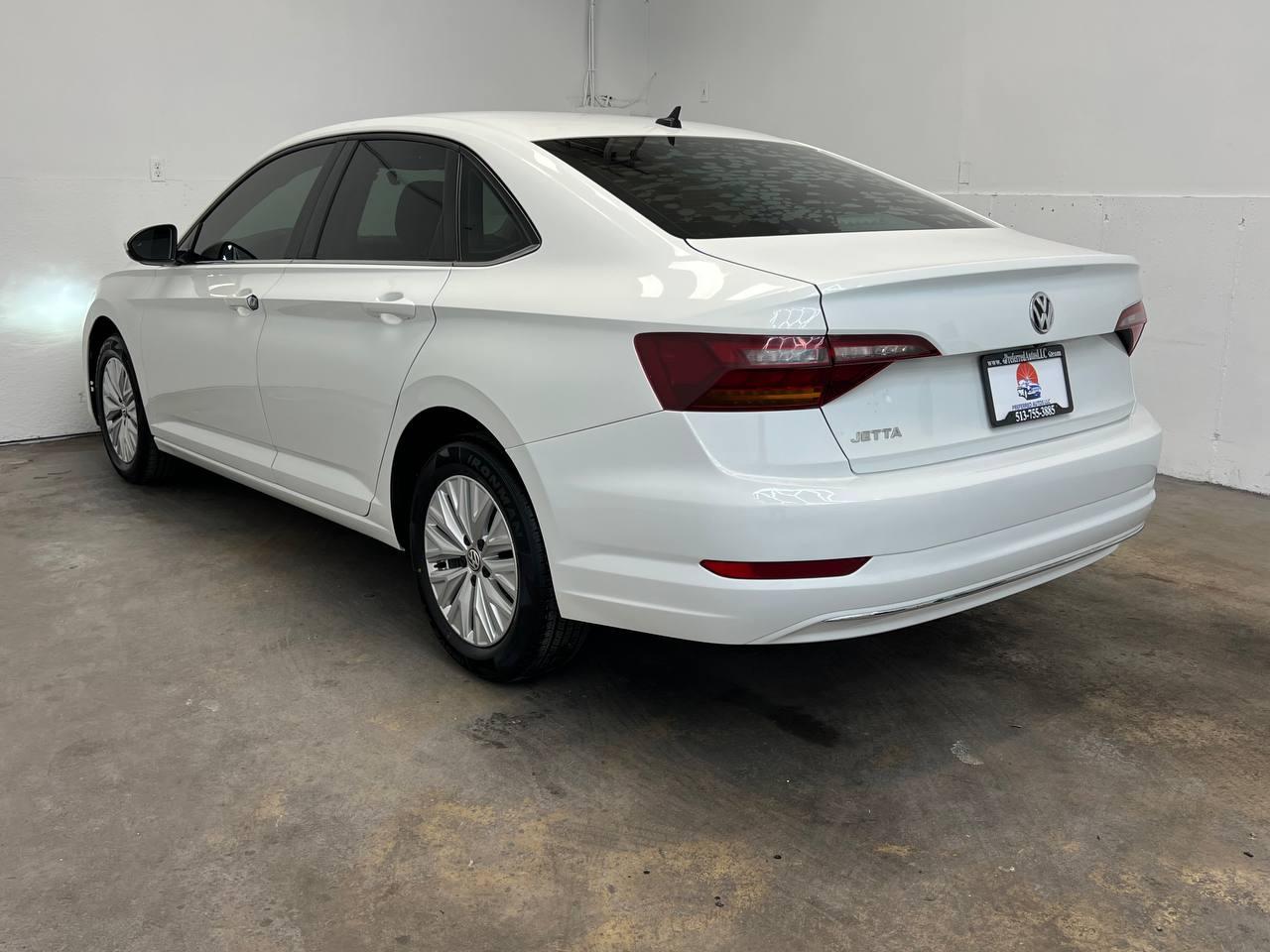 Volkswagen Jetta R-Line Auto w/ULEV 2019