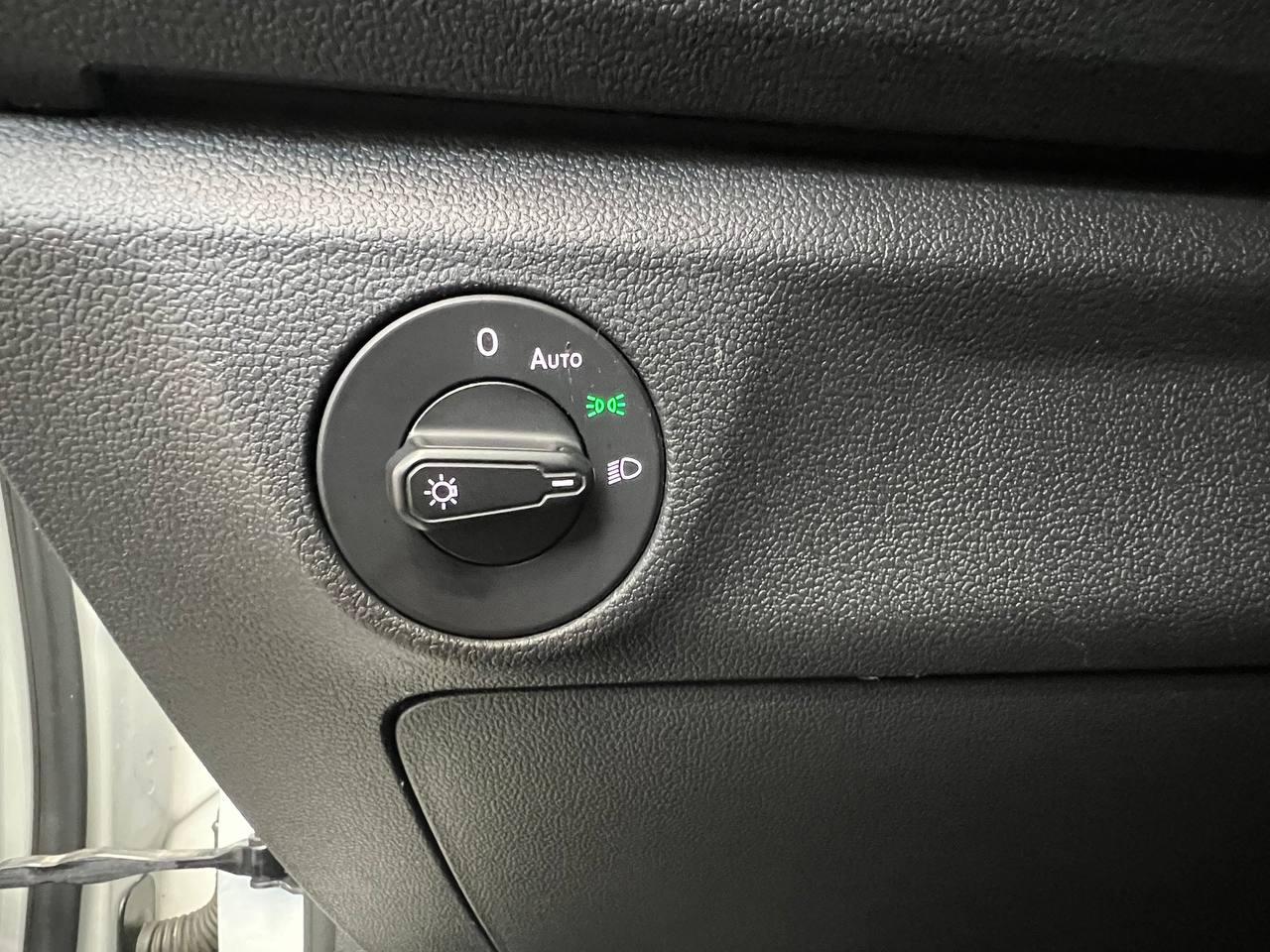 Volkswagen Jetta R-Line Auto w/ULEV 2019