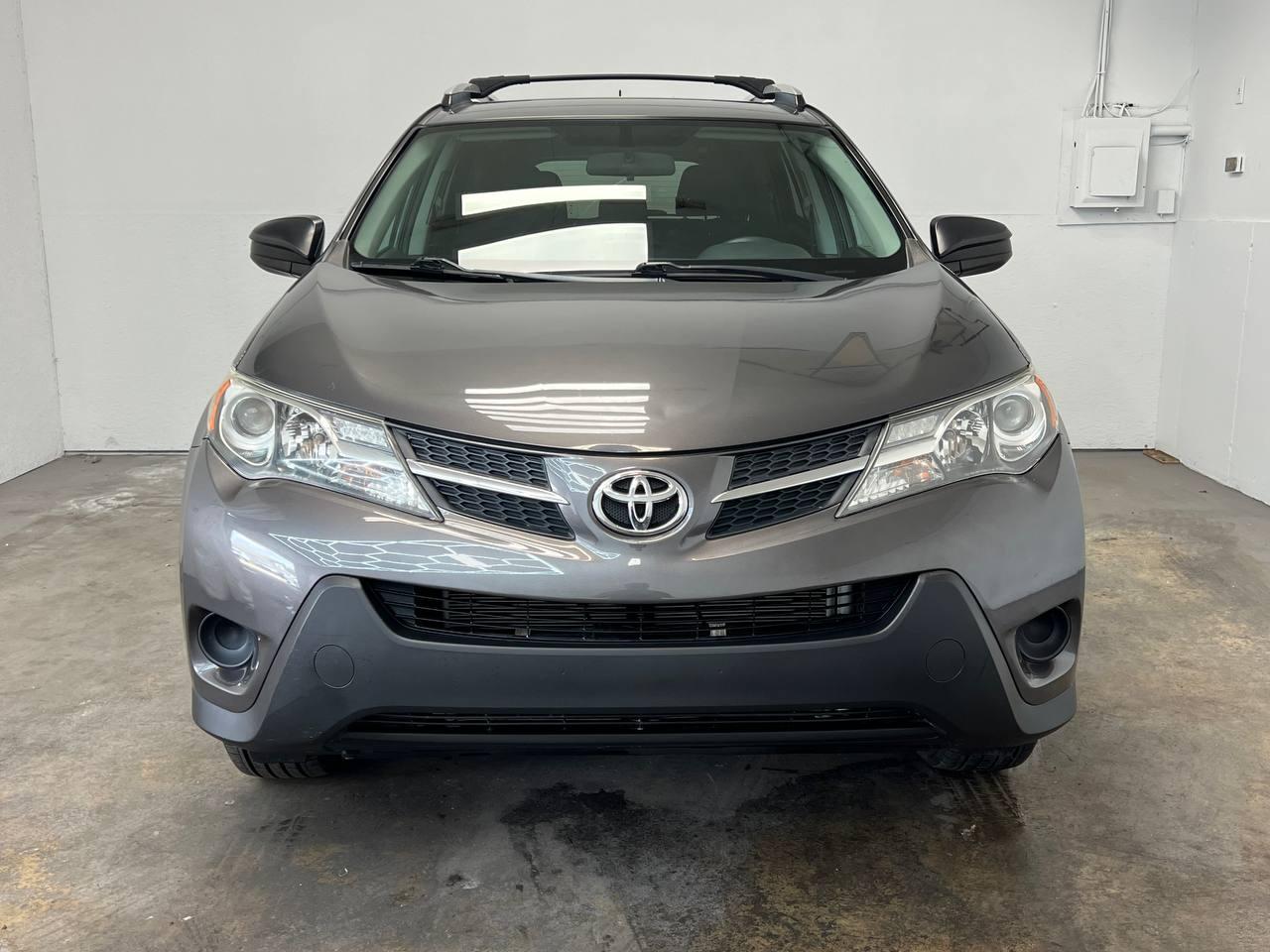 Toyota RAV4 LE AWD 2015