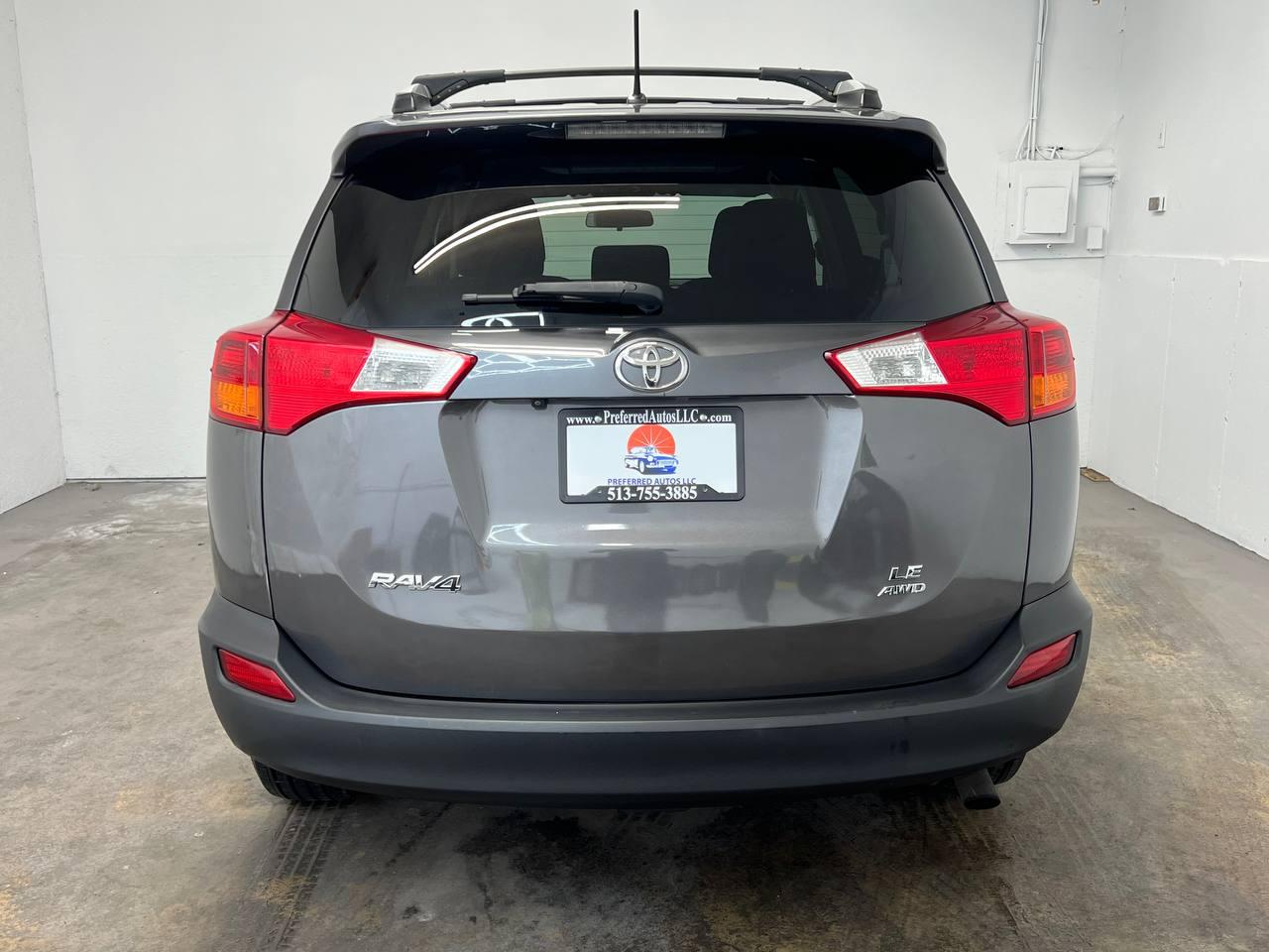 Toyota RAV4 LE AWD 2015