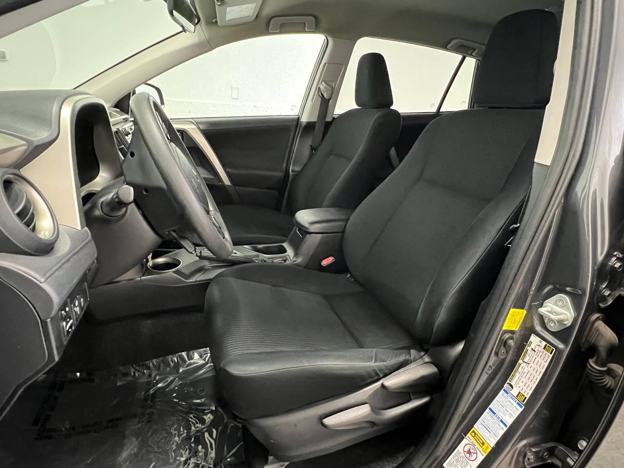 Toyota RAV4 LE AWD 2015