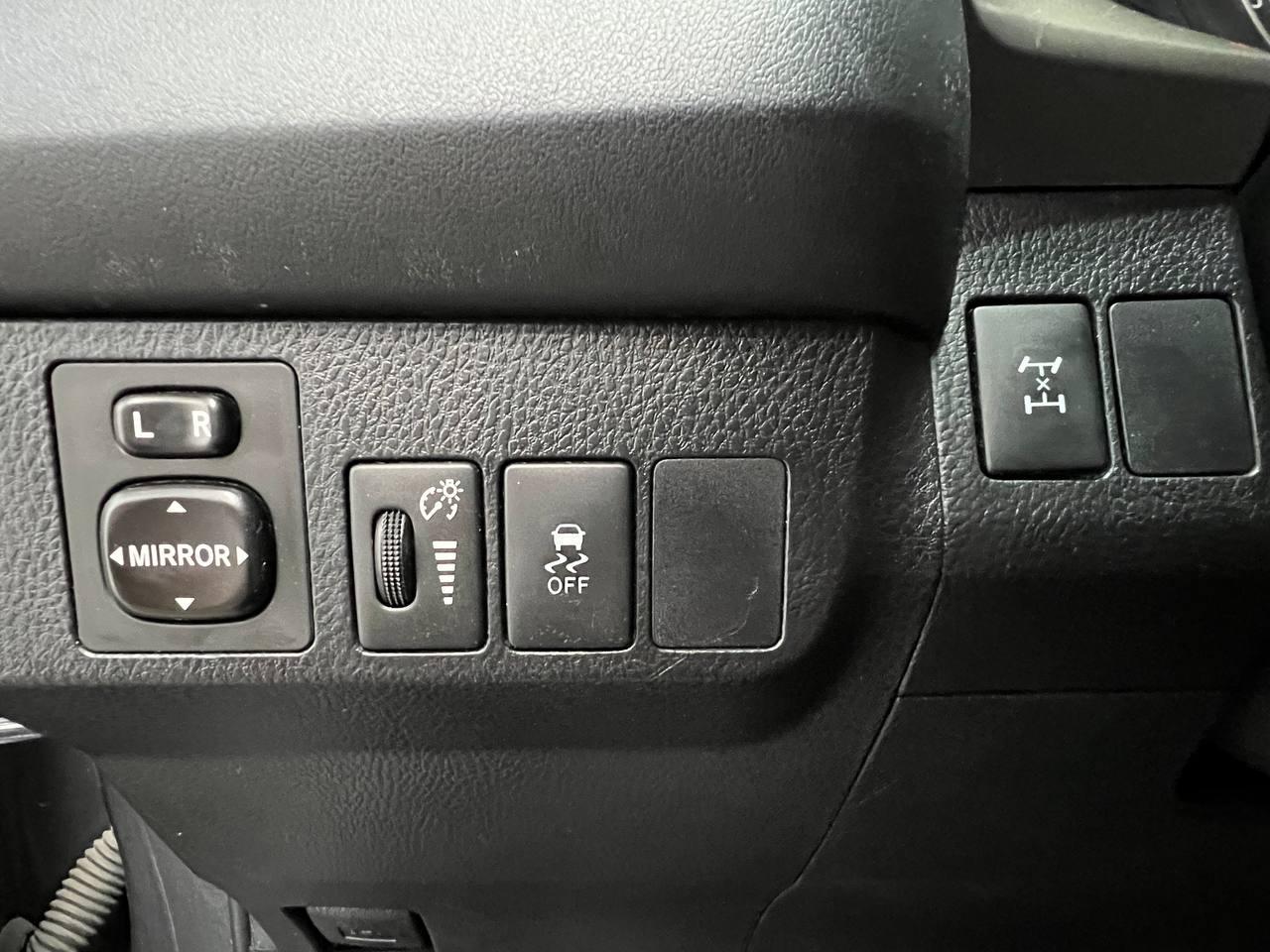 Toyota RAV4 LE AWD 2015