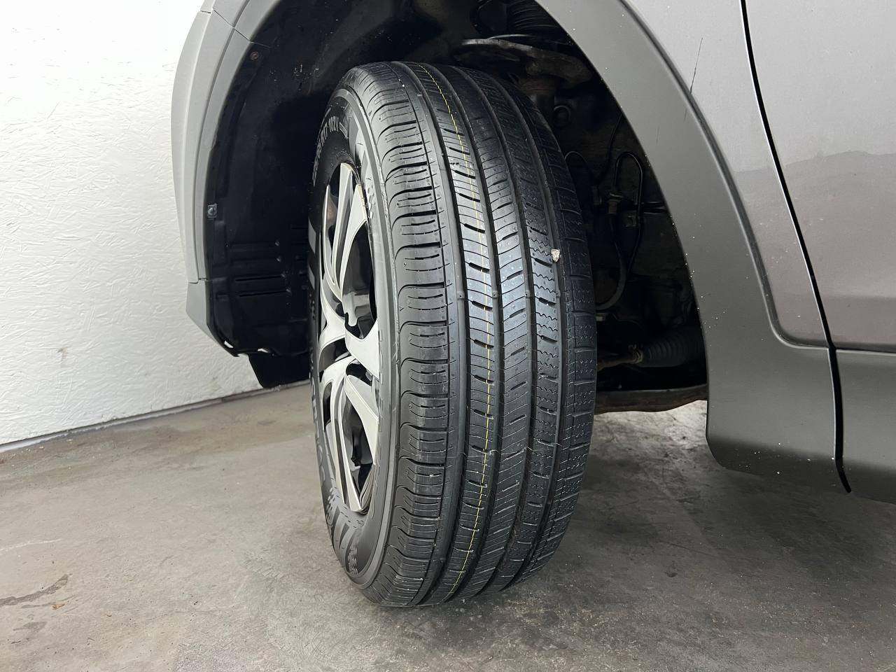 Toyota RAV4 LE AWD 2015