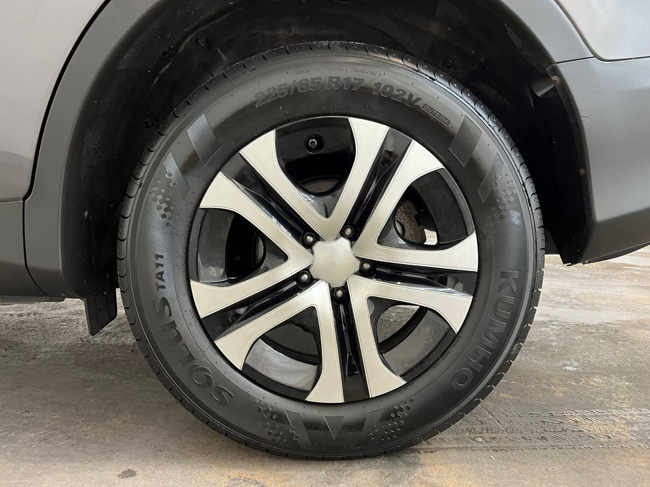 Toyota RAV4 LE AWD 2015