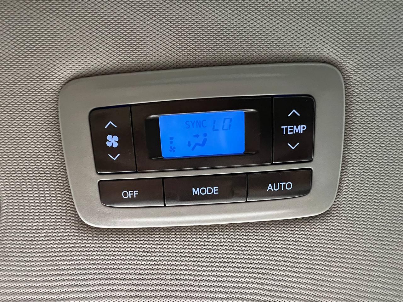 Toyota Sienna  2017