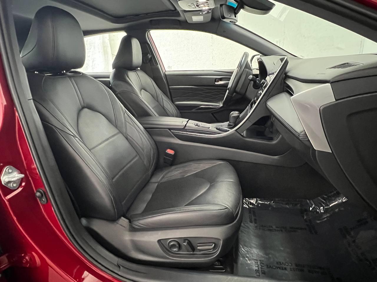 Toyota Avalon Hybrid Limited 2021