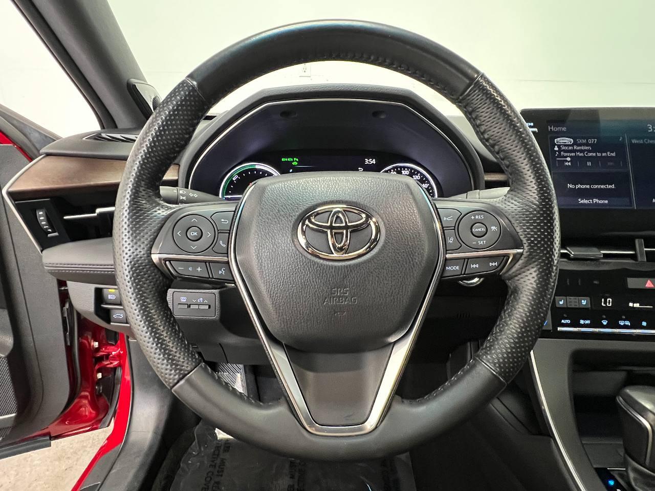Toyota Avalon Hybrid Limited 2021