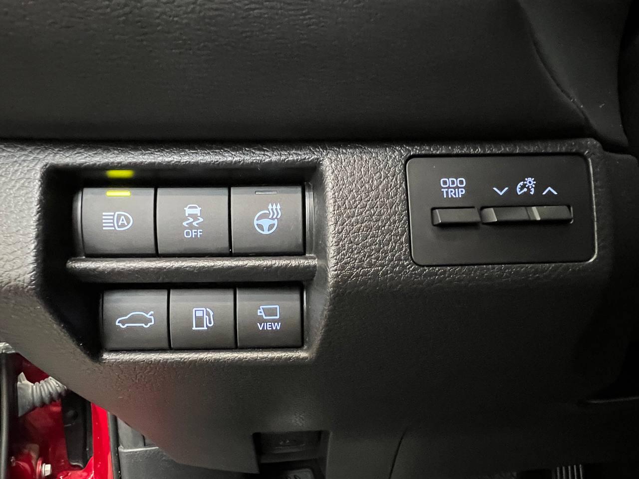 Toyota Avalon Hybrid Limited 2021