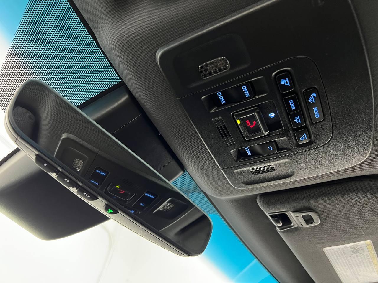 Toyota Avalon Hybrid Limited 2021