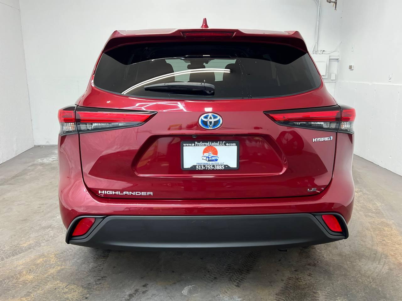 Toyota Highlander Hybrid  2021