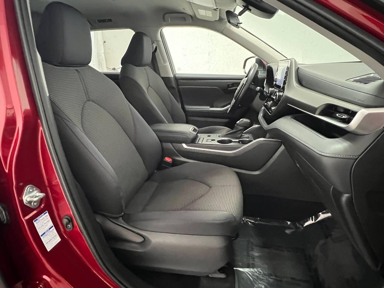 Toyota Highlander Hybrid  2021