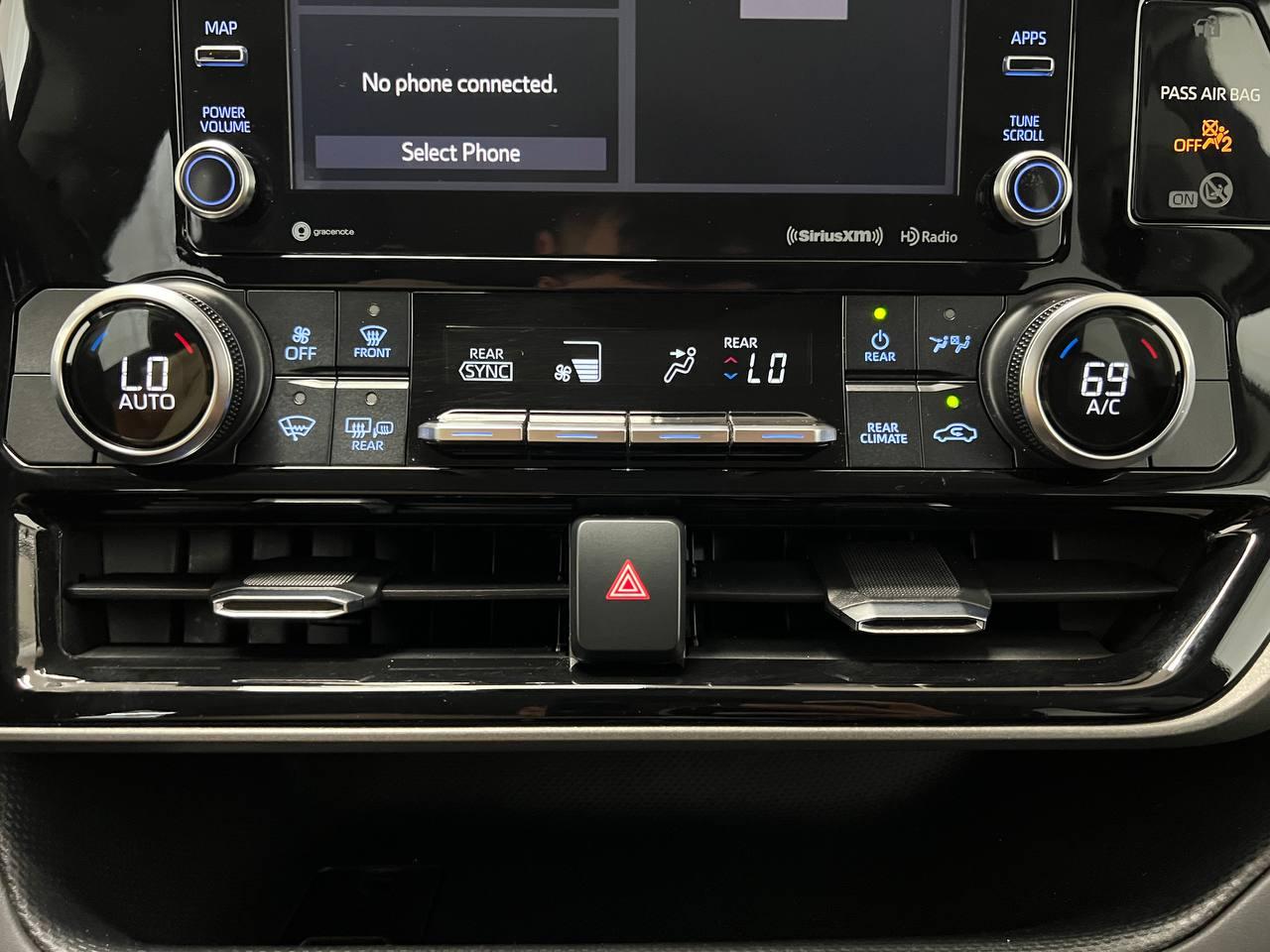 Toyota Highlander Hybrid  2021