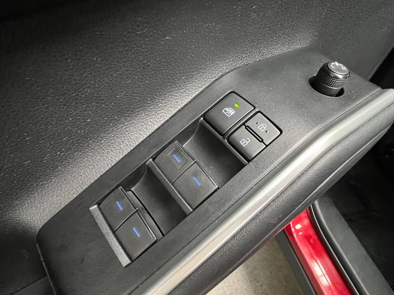 Toyota Highlander Hybrid  2021