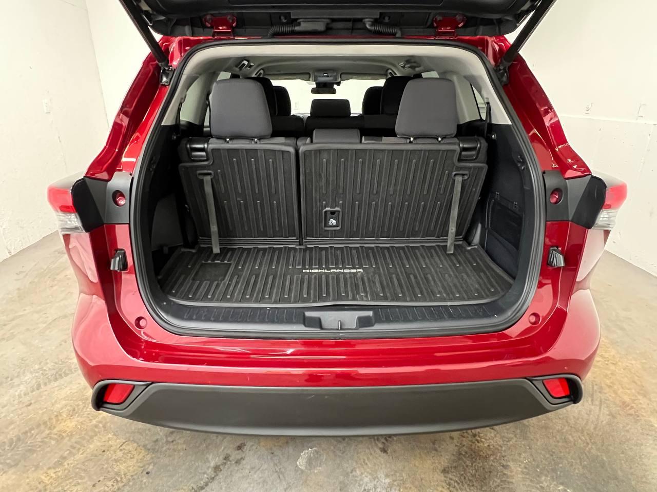 Toyota Highlander Hybrid  2021