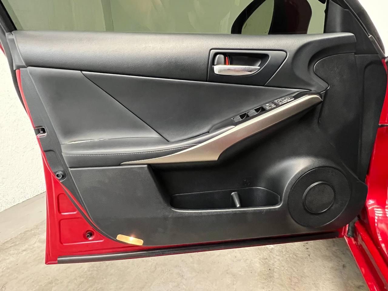 Lexus IS 250 4D Sedan AWD 2014