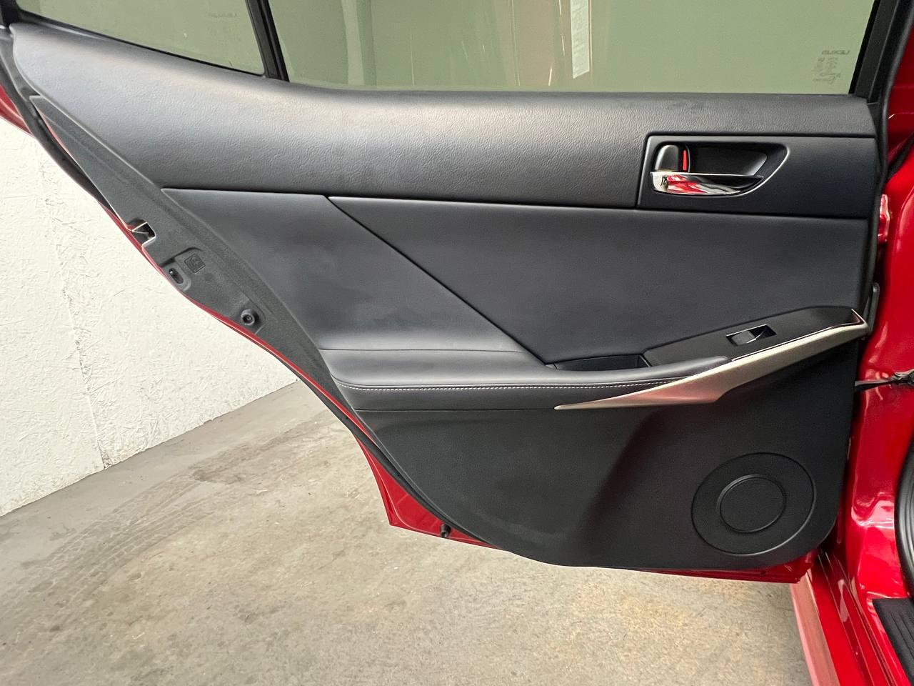 Lexus IS 250 4D Sedan AWD 2014
