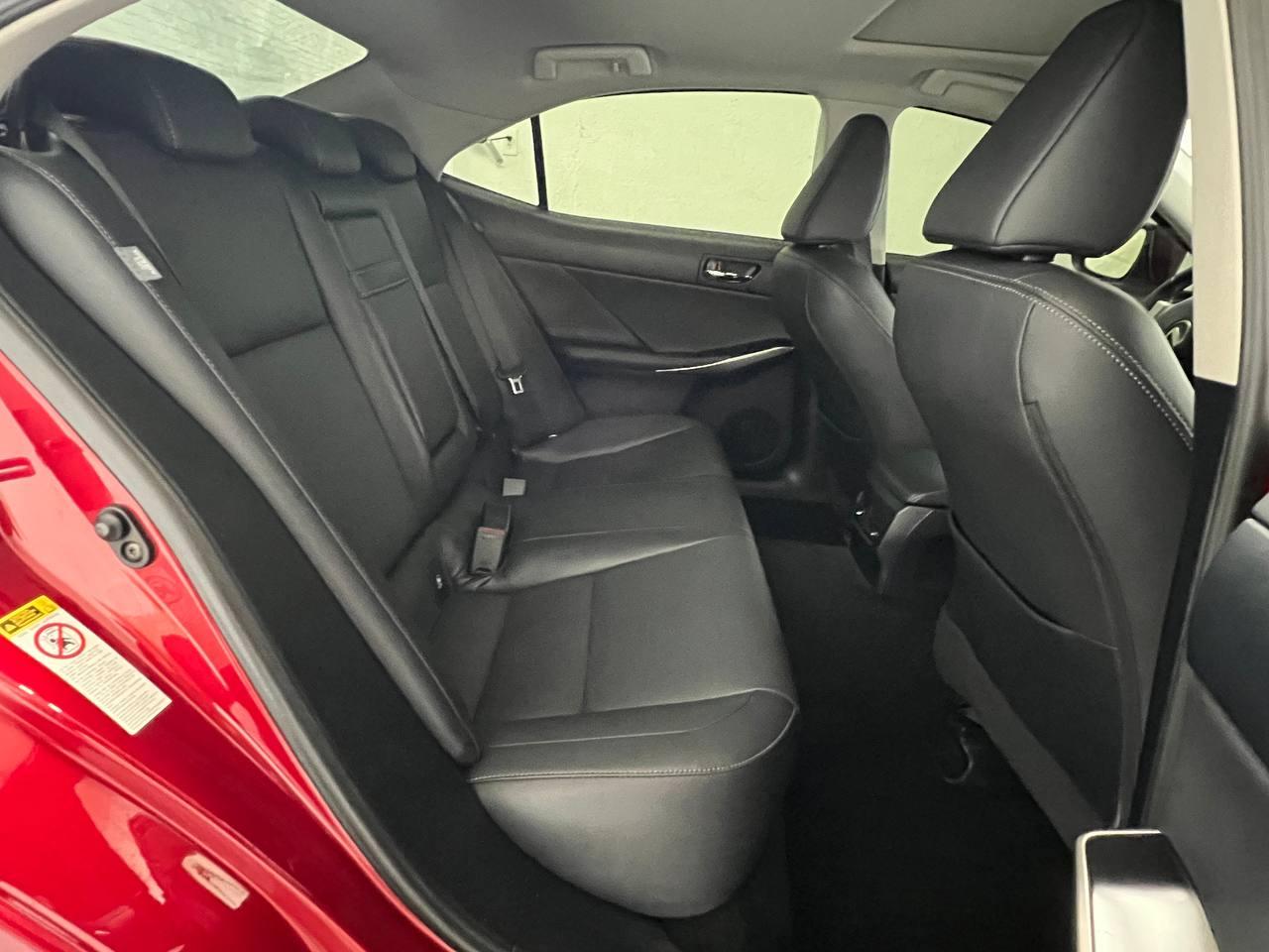 Lexus IS 250 4D Sedan AWD 2014