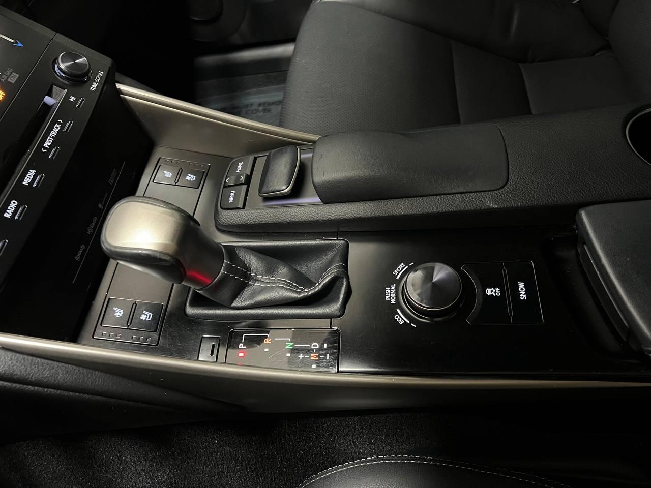 Lexus IS 250 4D Sedan AWD 2014