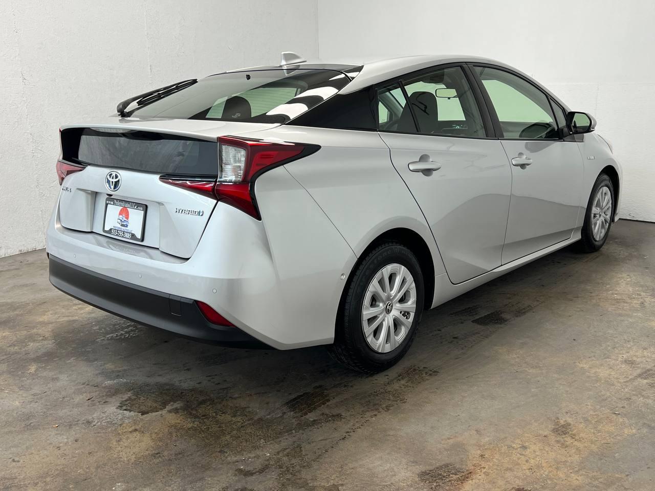 Toyota Prius LE 2021