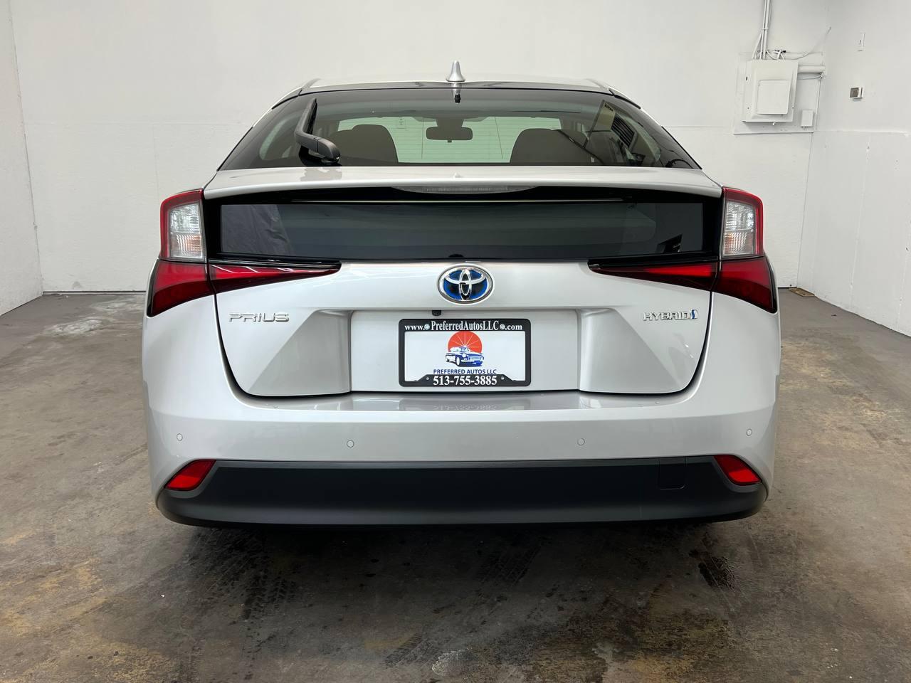 Toyota Prius LE 2021
