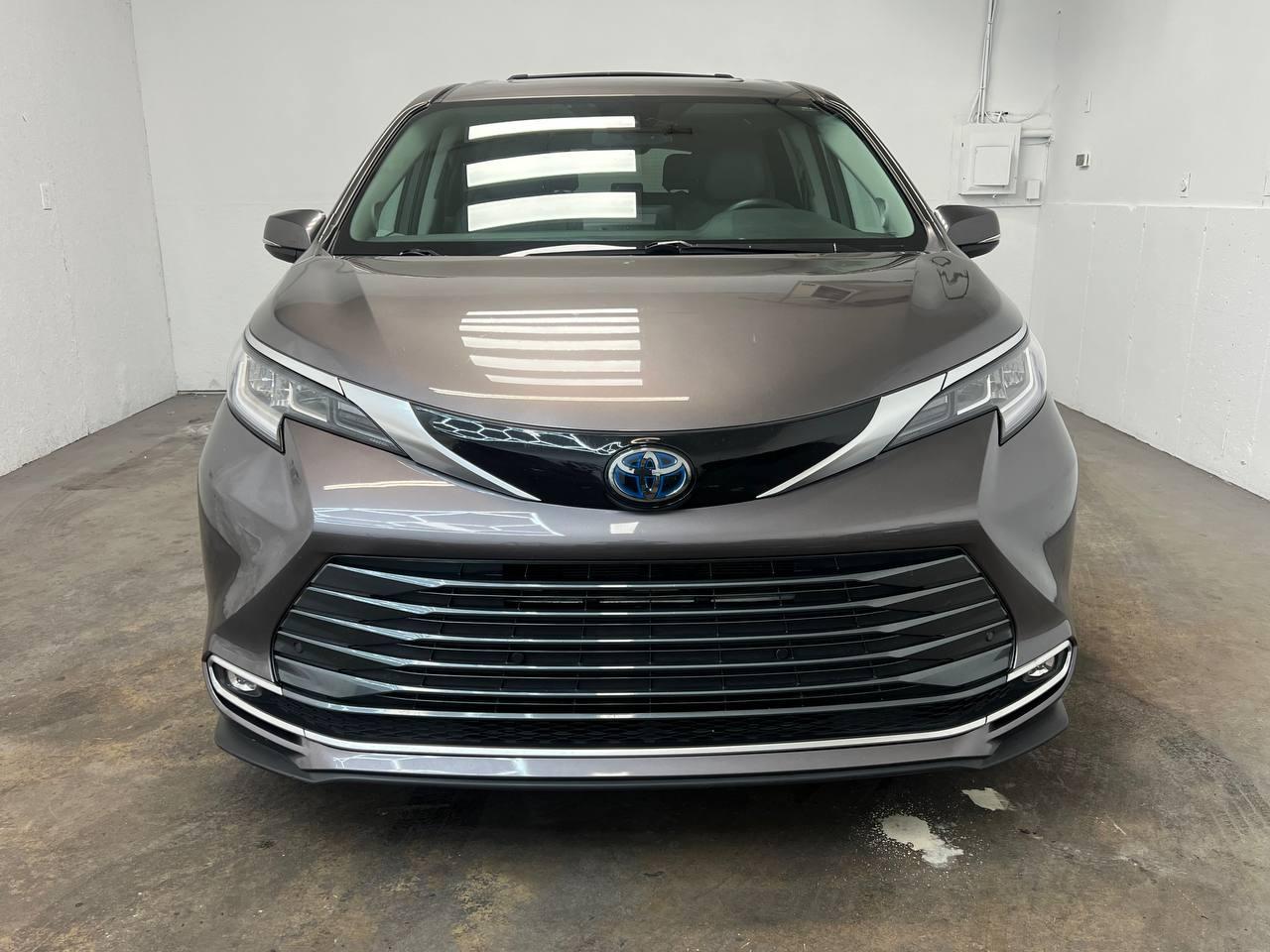 Toyota Sienna Limited 7-Passenger AWD 2022