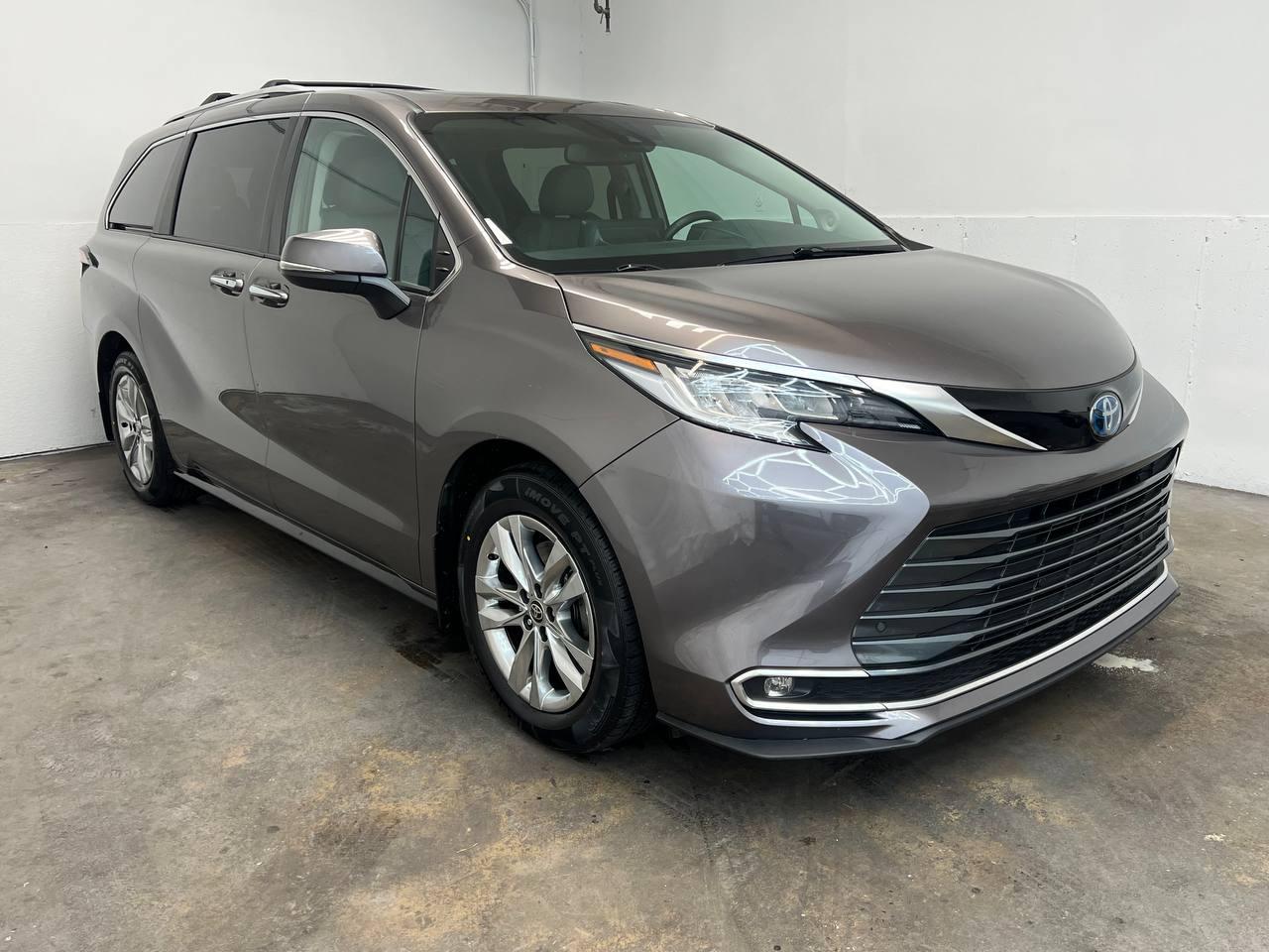 Toyota Sienna Limited 7-Passenger AWD 2022